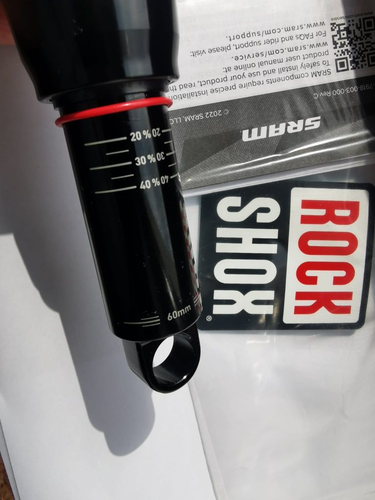 Rock Shox Deluxe Select + RT 230x60 damper