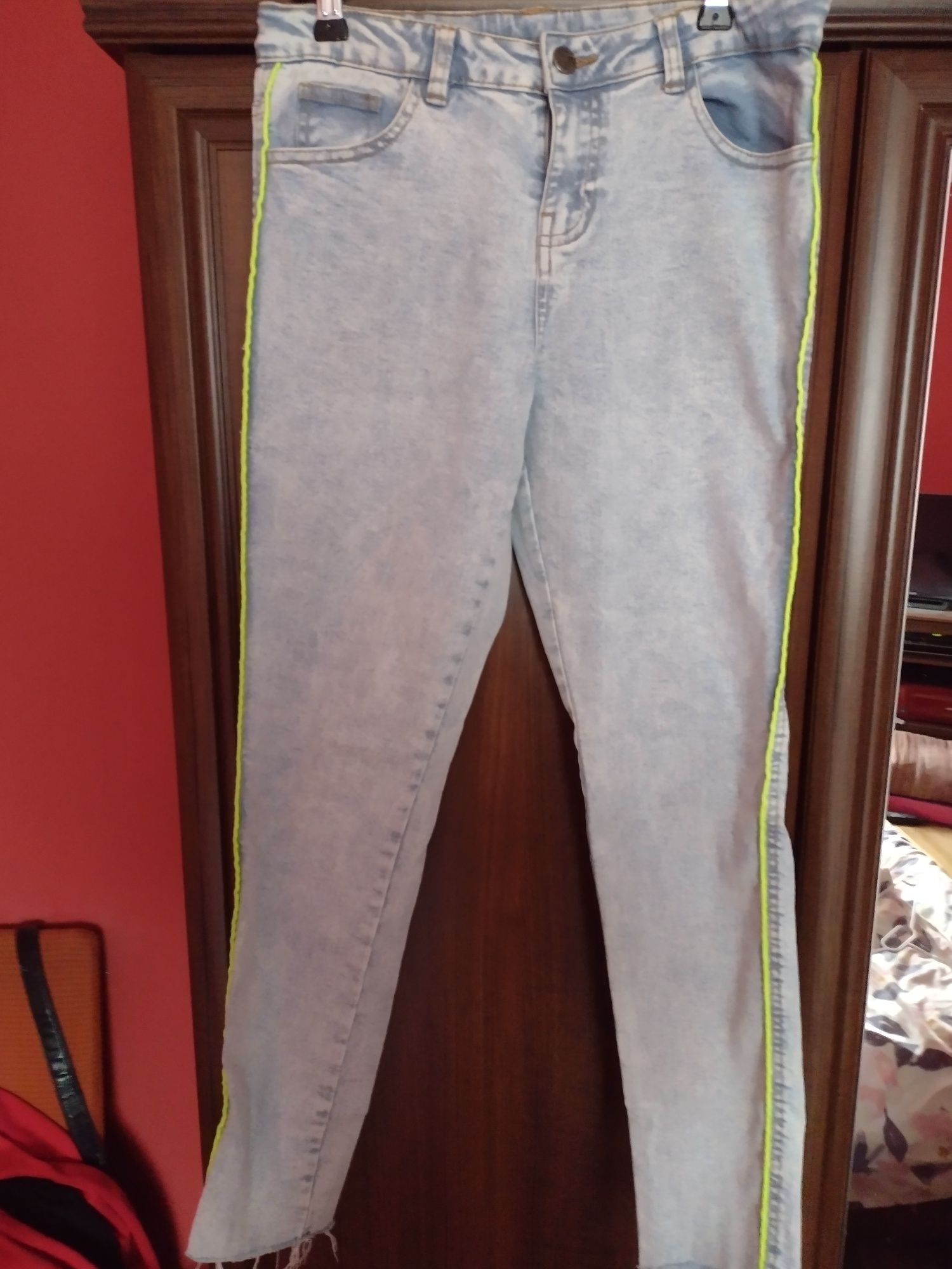 Dziewczęce spodnie jeansowe 164