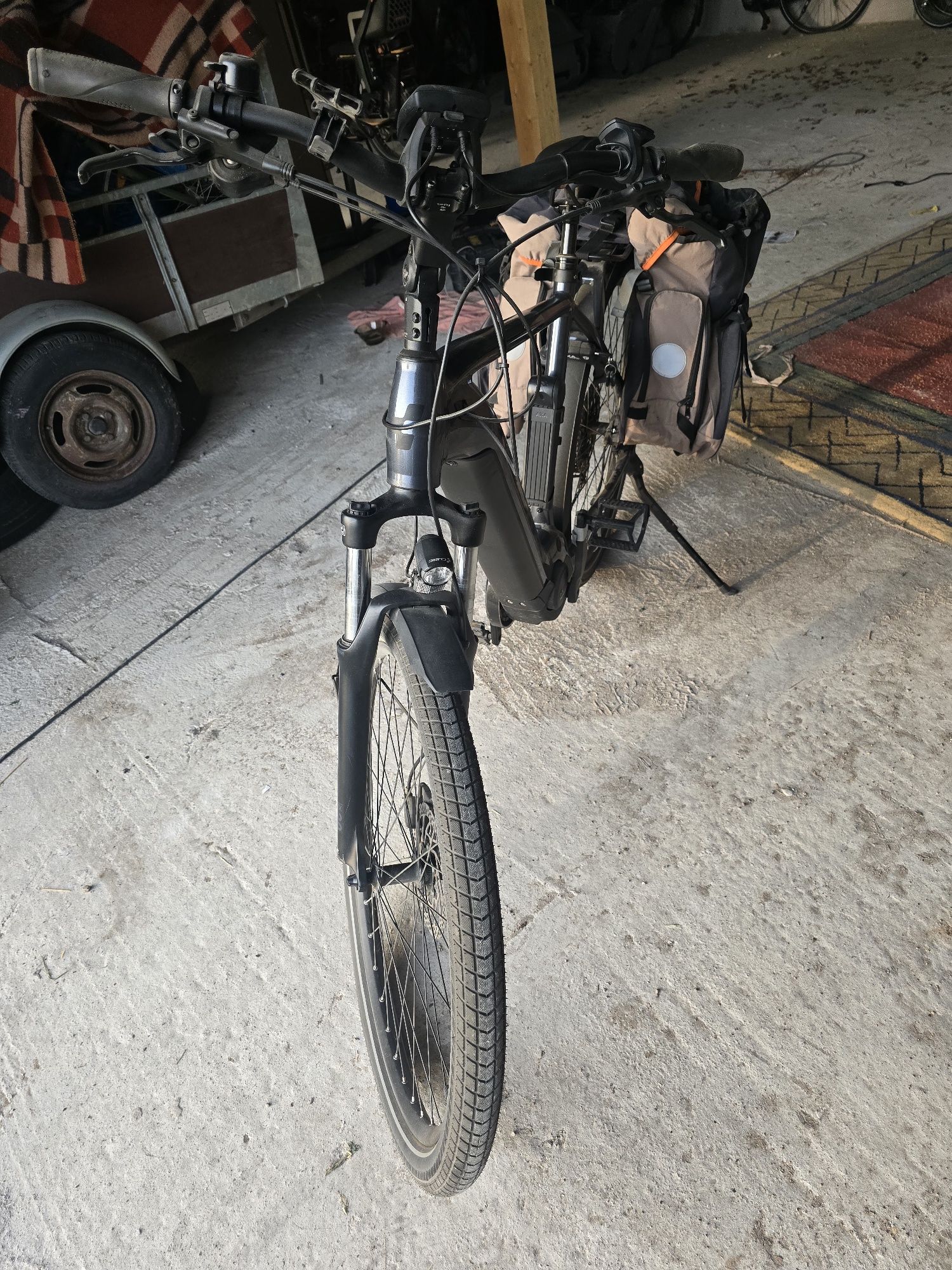 Rower tuystyczny Cube TOURING  Pro