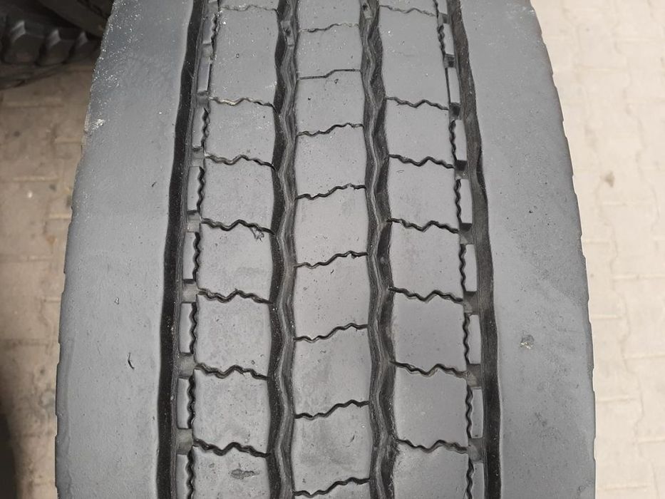 Opona używana ciężarowa 295/80R22.5 HANKOOK 600zł C2436