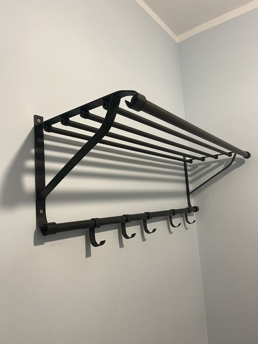 Sprzedam zestaw do przedpokoju półka na buty wieszak ścienny czarny