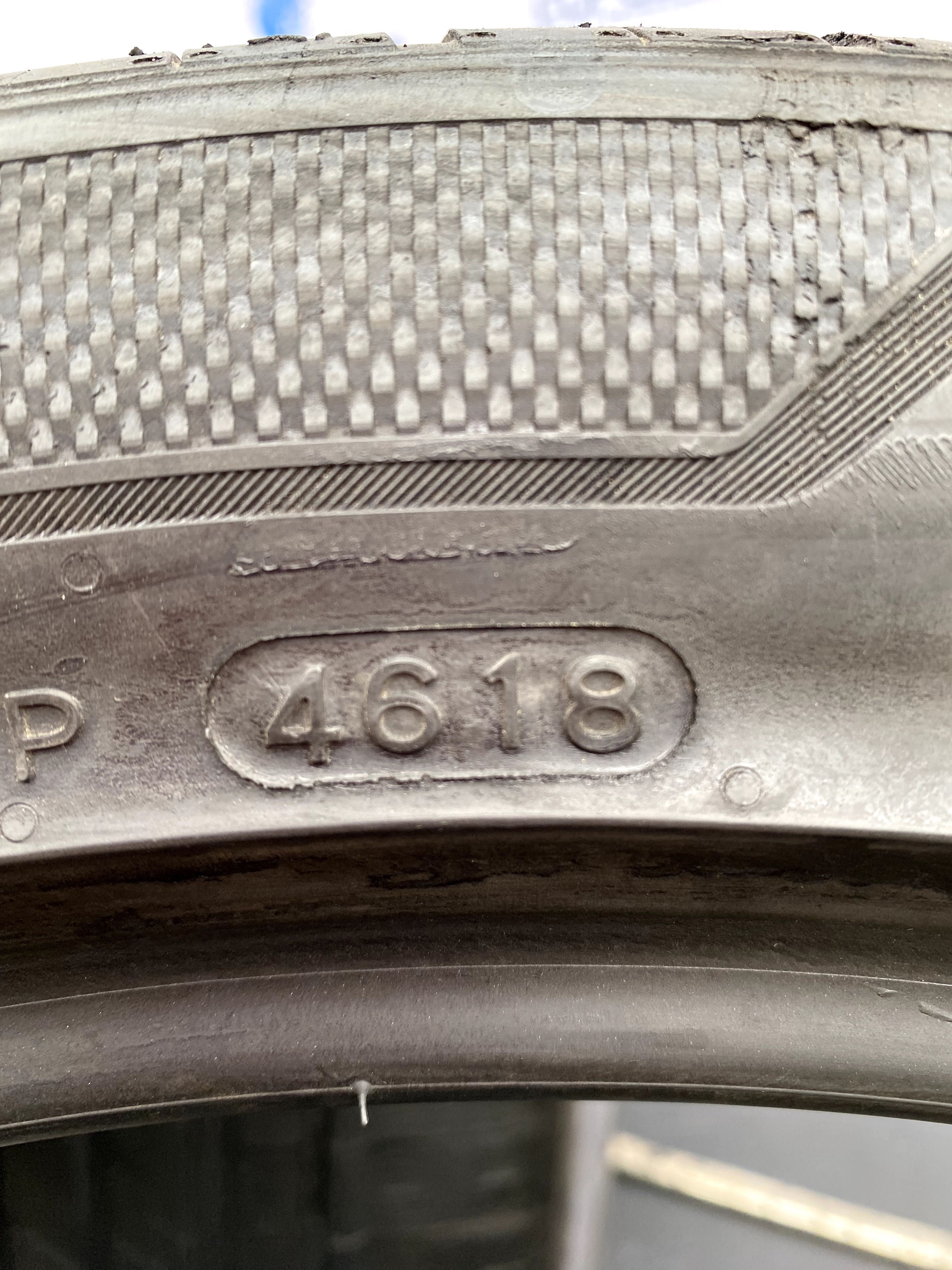 Літні шини 285 40 R21 103Y Hankook Véntus S1 evo3.