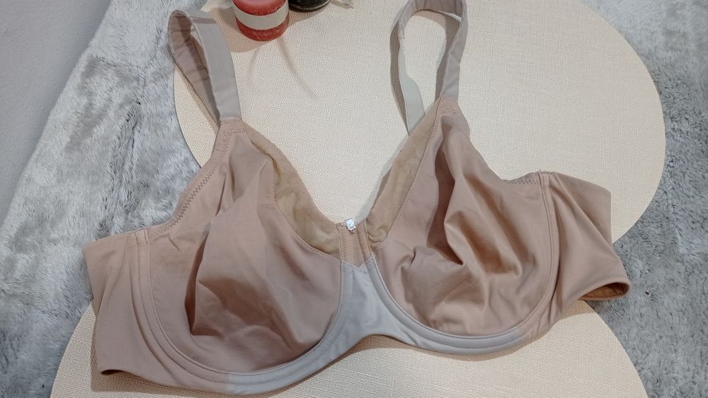 95 C Triumph stanik biustonosz miękki