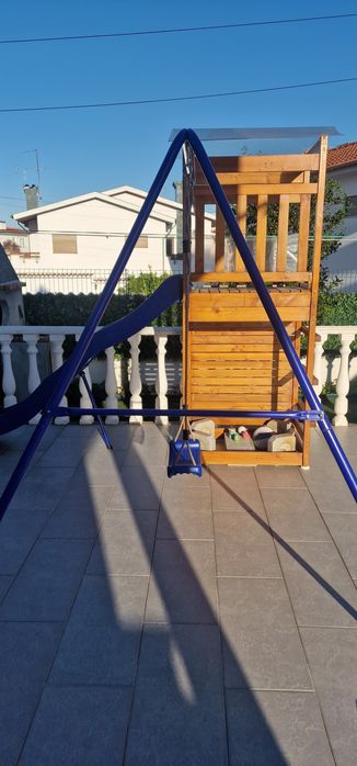 Conjunto baloiço e escorrega