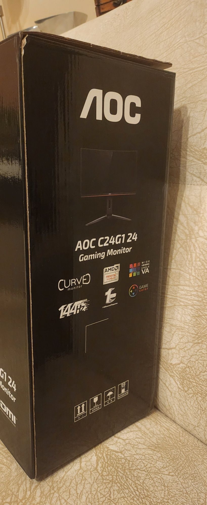 AOC C24G1 - Pudelko