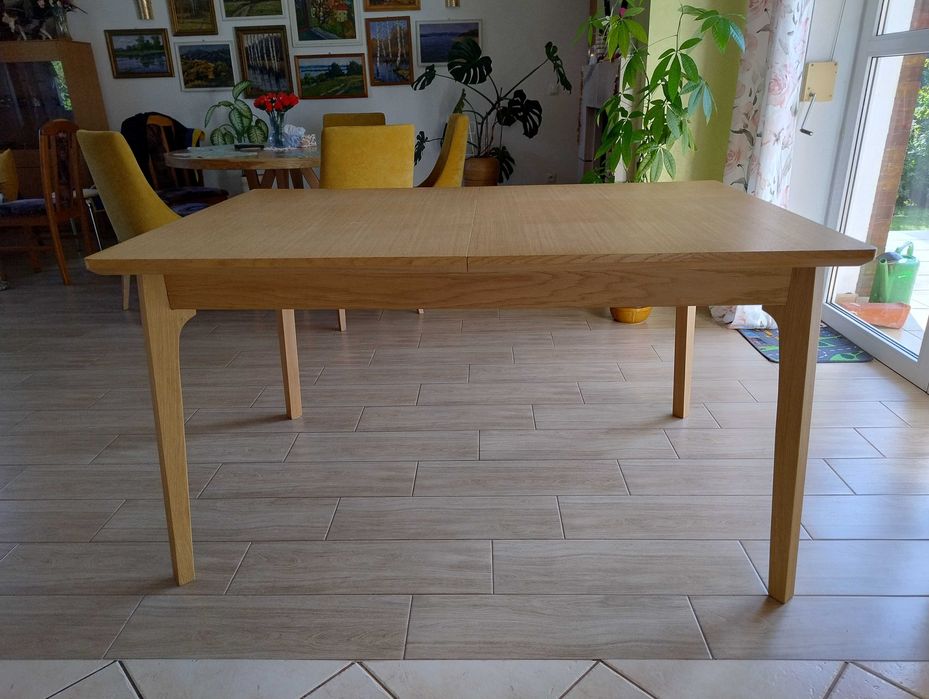 Stół 90x140/180/220 dąb naturalny, okleina drewniana, nogi lity dąb
