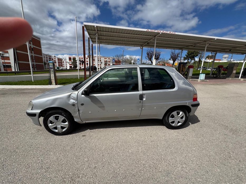 Vendo Peugeot 106 tudo trabalhando normalmente!