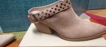 1 caixa de 12 pares de socas camel em couro do tam 37- 41