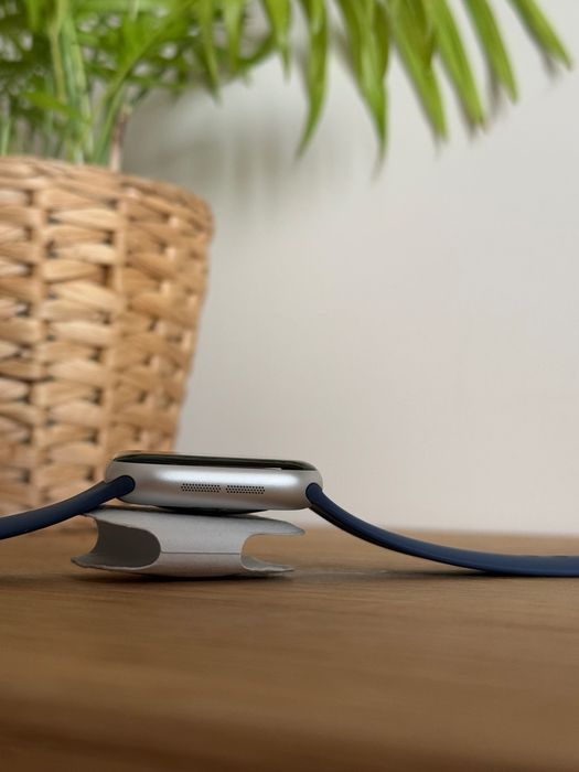 Nowy Apple Watch Series 10 GPS 42mm Srebrny z Paskiem Sportowym Denim