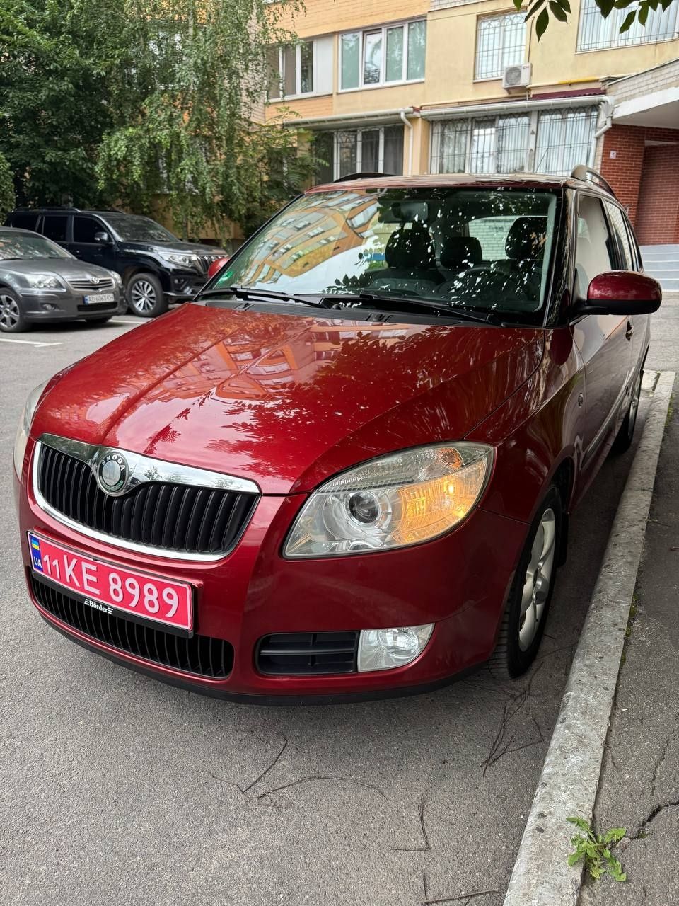 Шкода Фабия 1.6  mpi автомат.