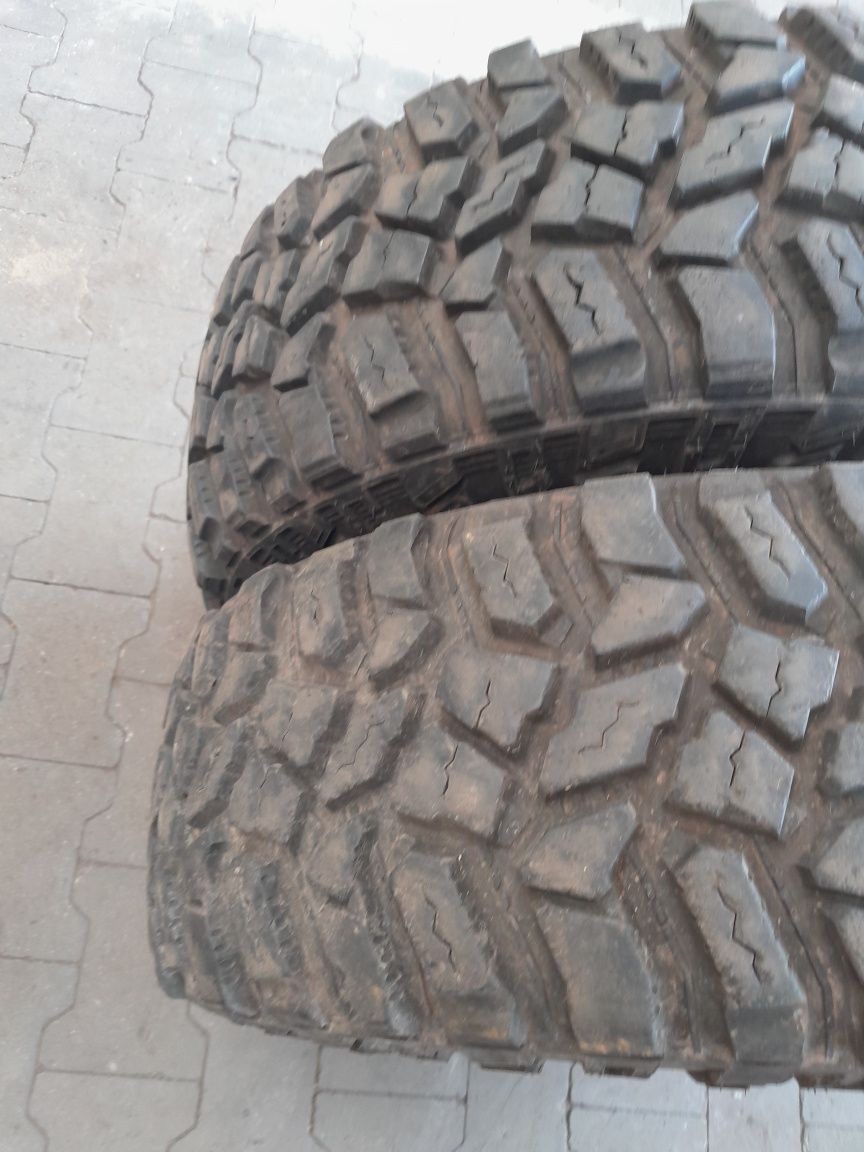 265/75R16 Cooper Discover STT pro Para