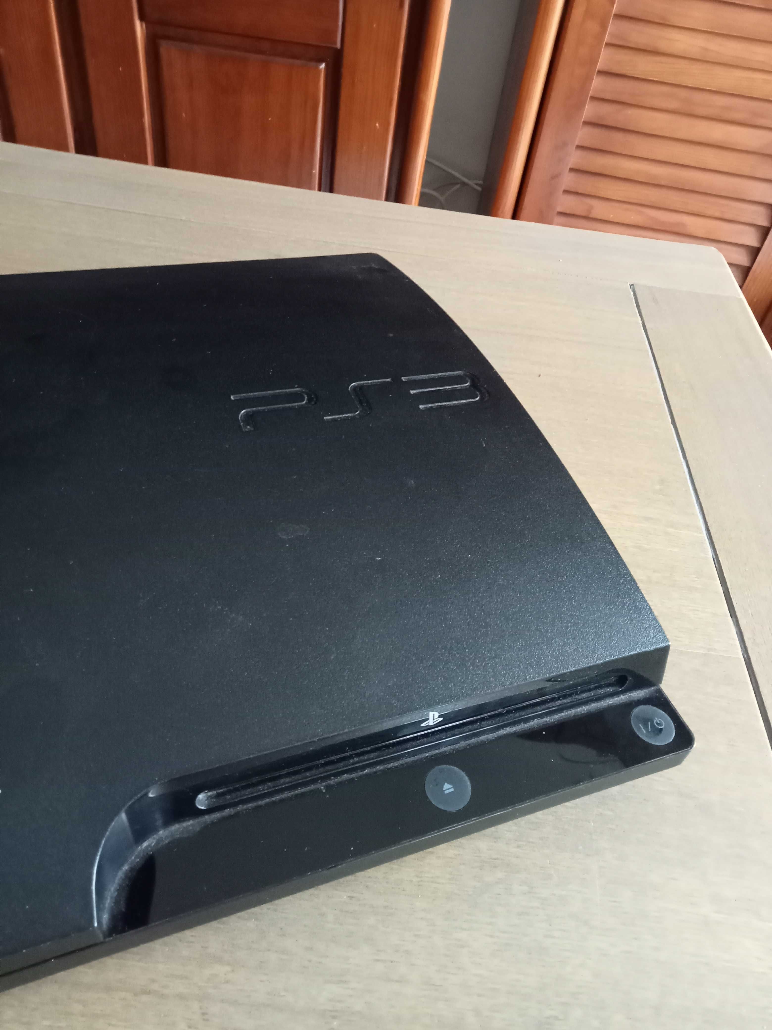 Playstation 3 [em BOM Estado) - com acessórios e jogo de oferta