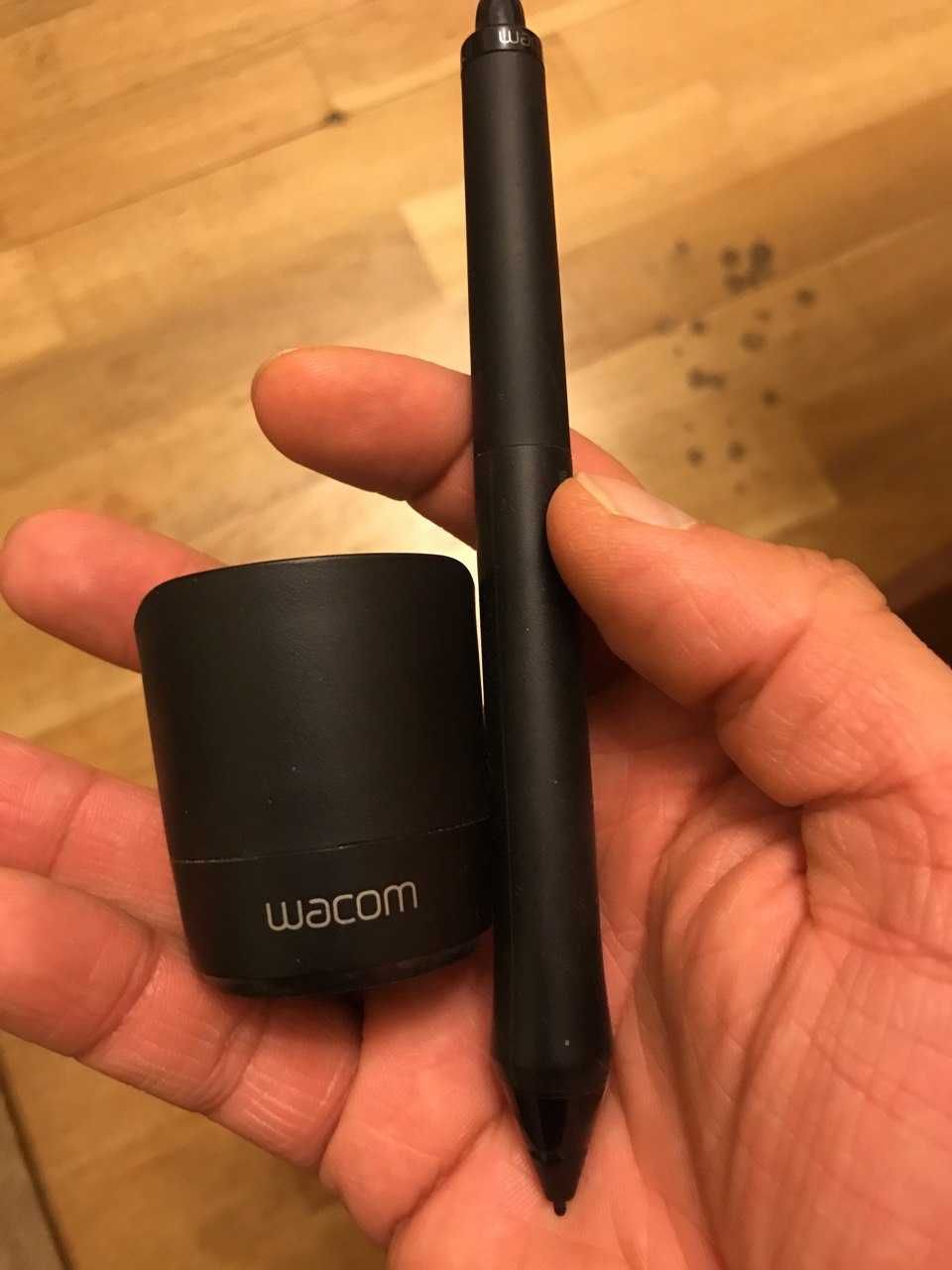 Планшет Wacom Intuos 5 Touch Medium PTH-650/K + перо