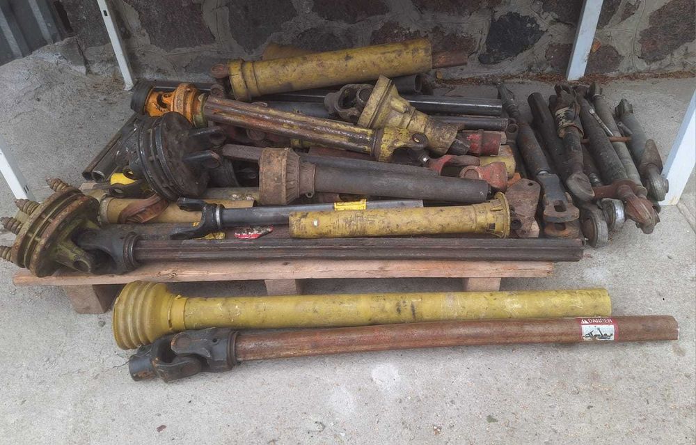 Wałek przekaźnika mocy WOM  Śruba łącznik centralny Cięgło Części