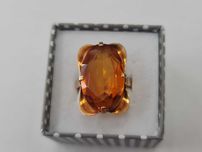 XX wiek! Złoty pierścionek/ 585/ 9.81 gram/ R13/ Topaz złocisty