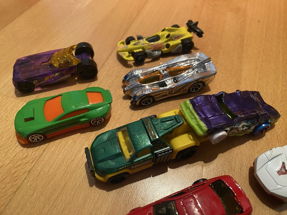 Carrinhos diversos