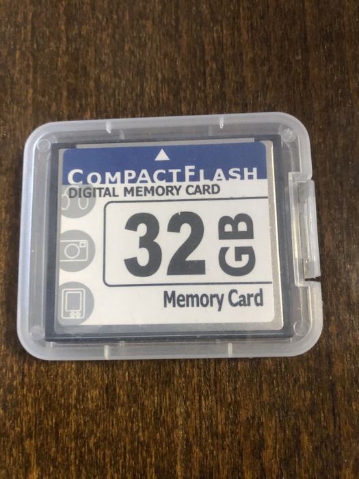 Cf карта памяті на 32gb
