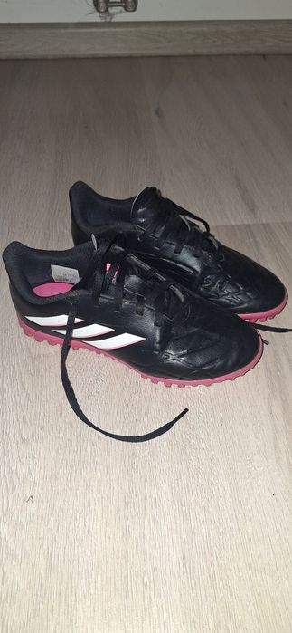 Turfy dziecięce Adidas r.34