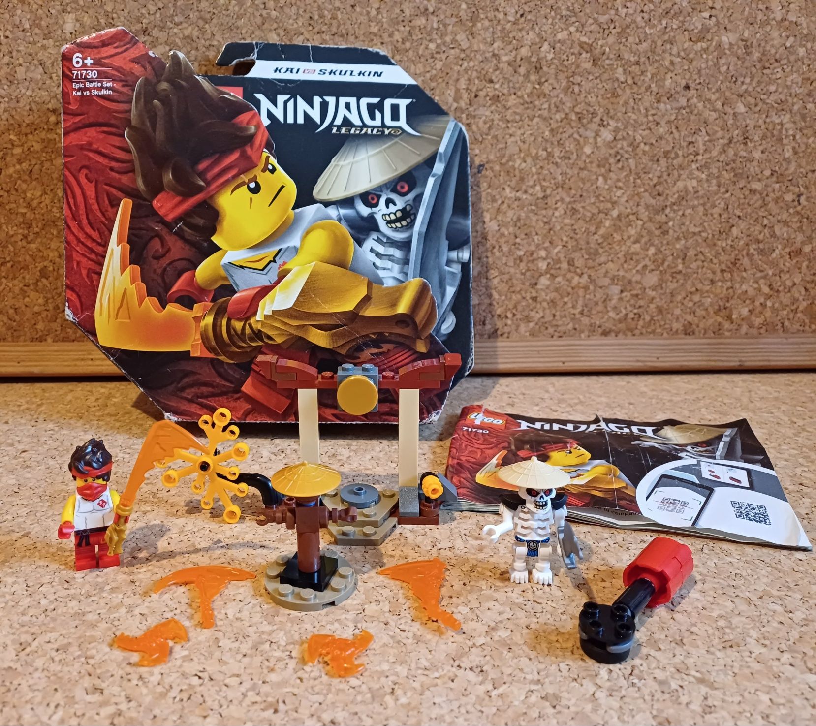 Legos com 3 bonecos e acessórios, novo, em caixa, Ninja