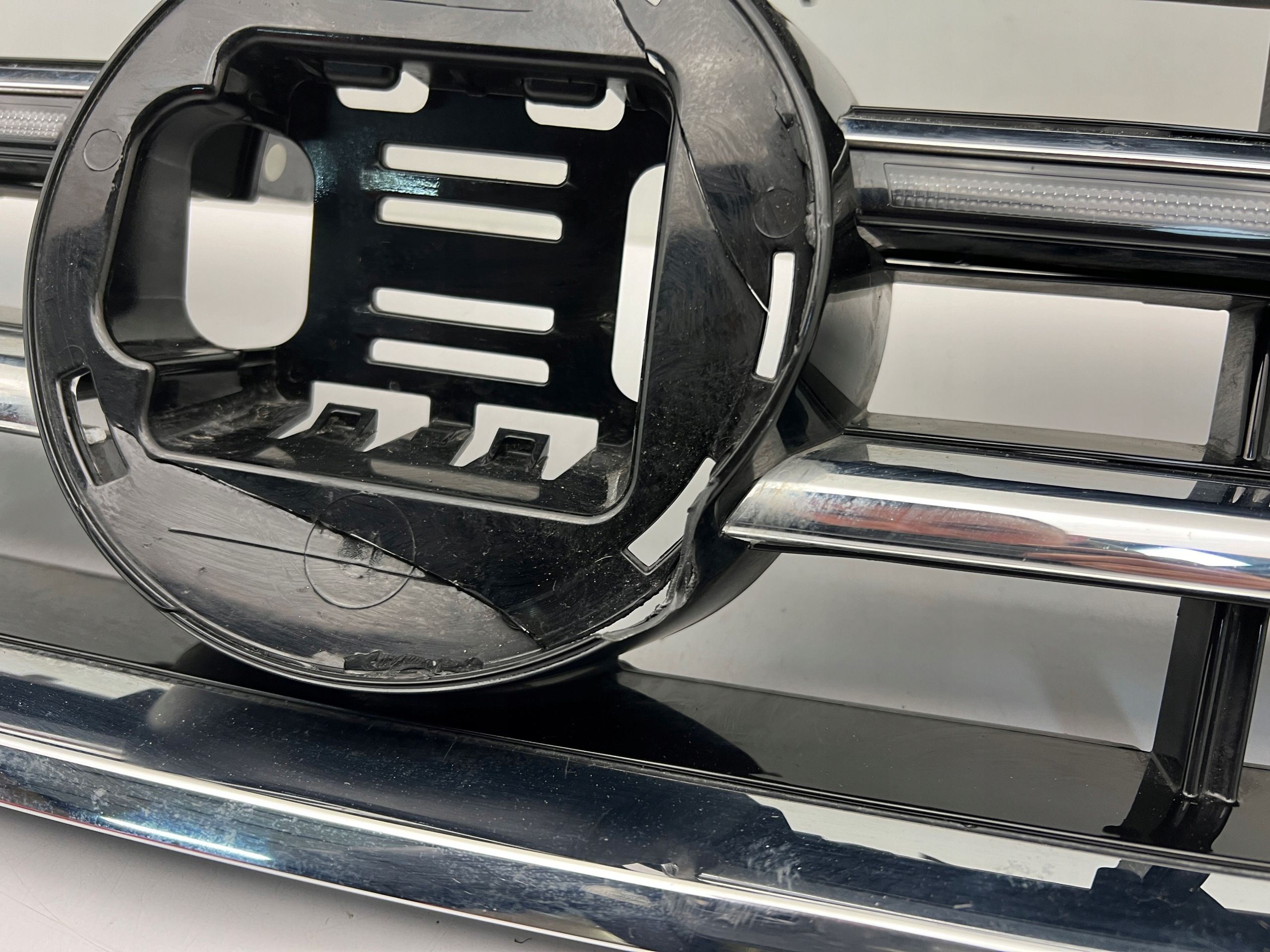 VW Tiguan II Allspace Lift r line Atrapa Grill Zderzaka Przedniego…