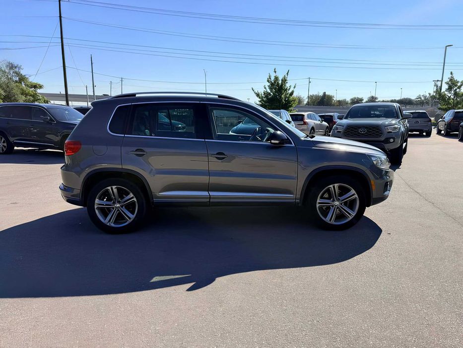 Volkswagen Tiguan      2017