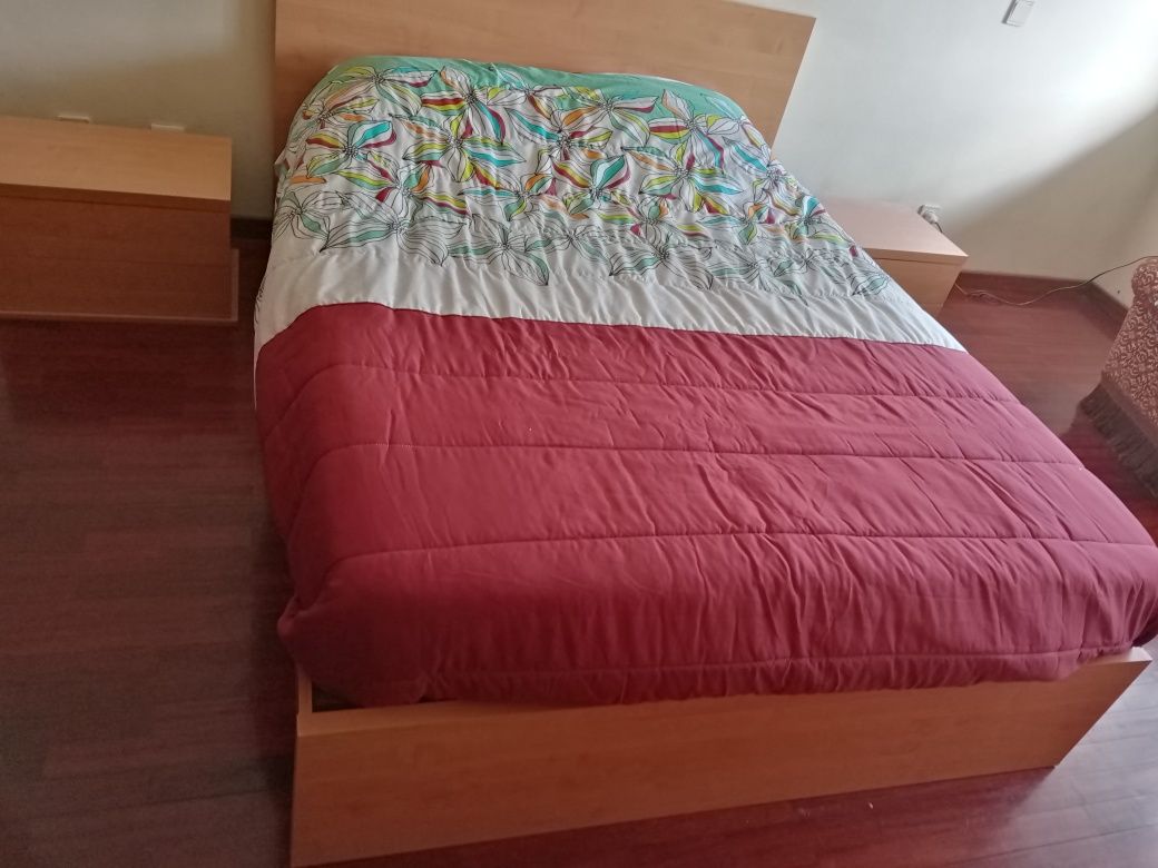 Cama Casal com colchão