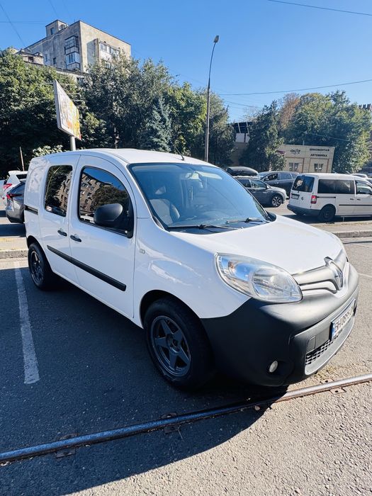 Продам renault kangoo 2017