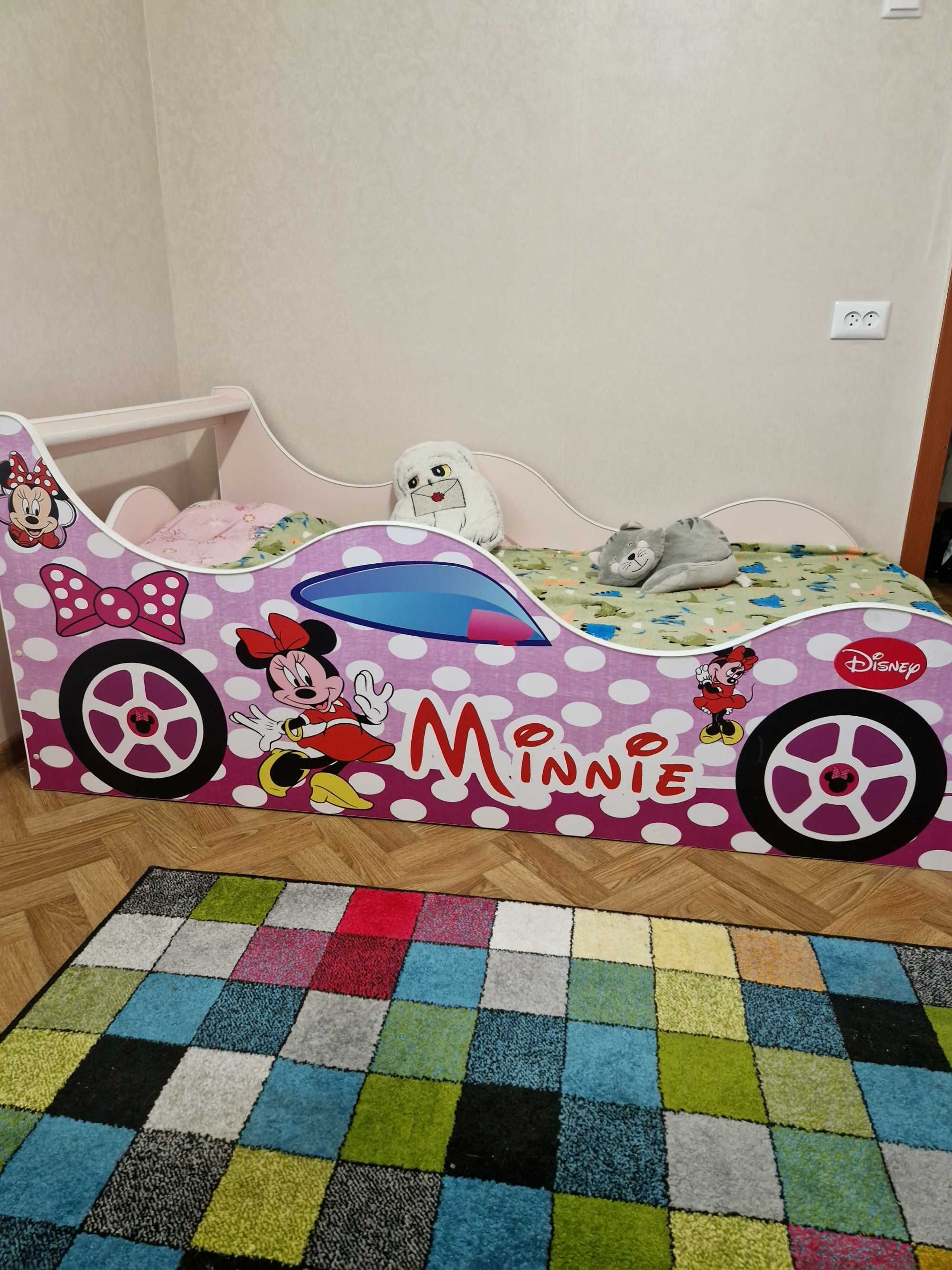 Ліжко для дівчпток