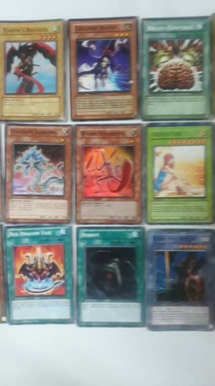 Cartas verdadeiras Yu Gi Oh da Konami