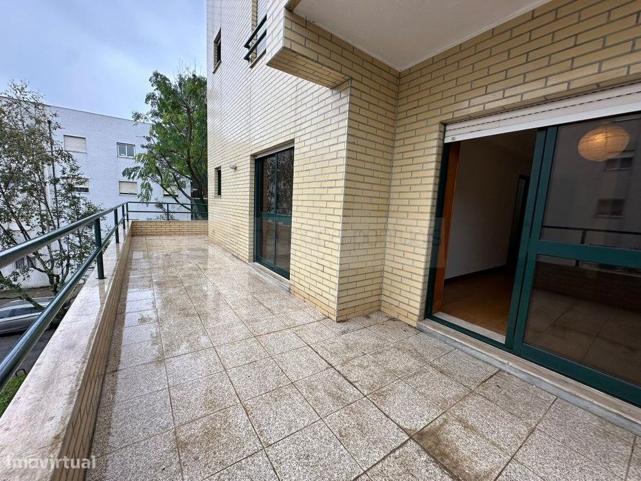 Apartamento T4 - Centro de Braga, com Garagem 2 carros e Terraço