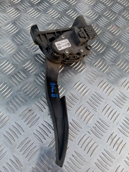Potencjometr gazu opel astra ii