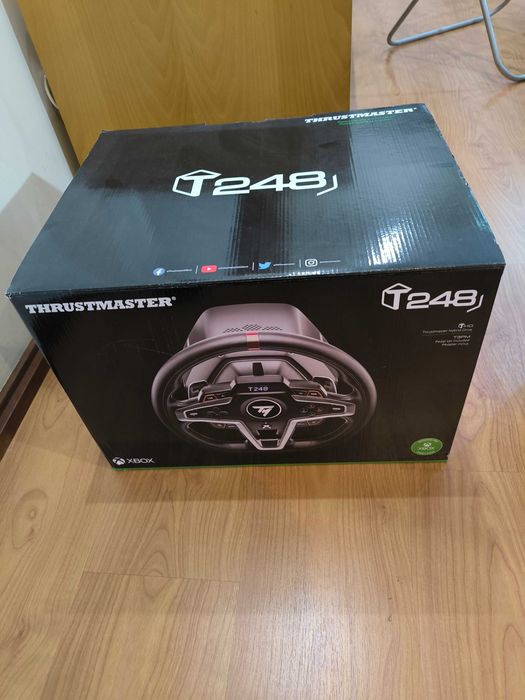 Voltante Thurstmaster 248 + Pedais T3PA (com garantia)