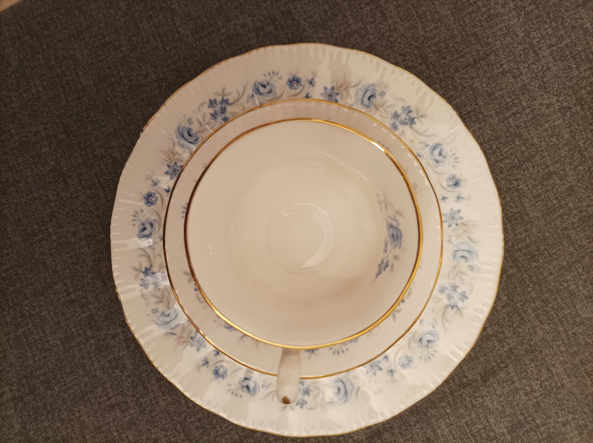 Porcelana , Filiżanka zestaw śniadaniowy Royal Malyern - stan idealny