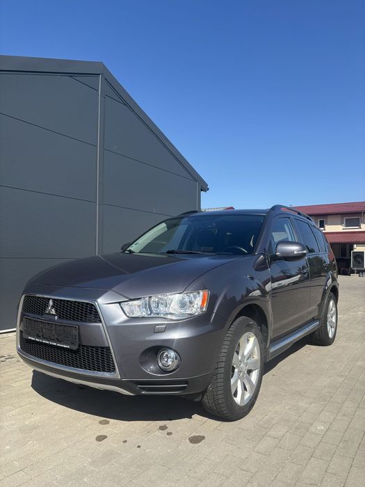 Mitsubishi Outlander Bezwypadkowy pełny serwis bardzo zadbanyzarejestrowany