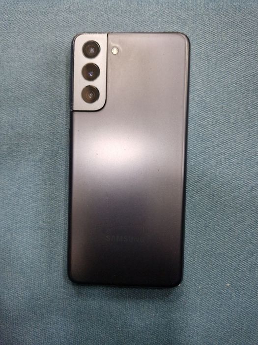 Продам Samsung s21