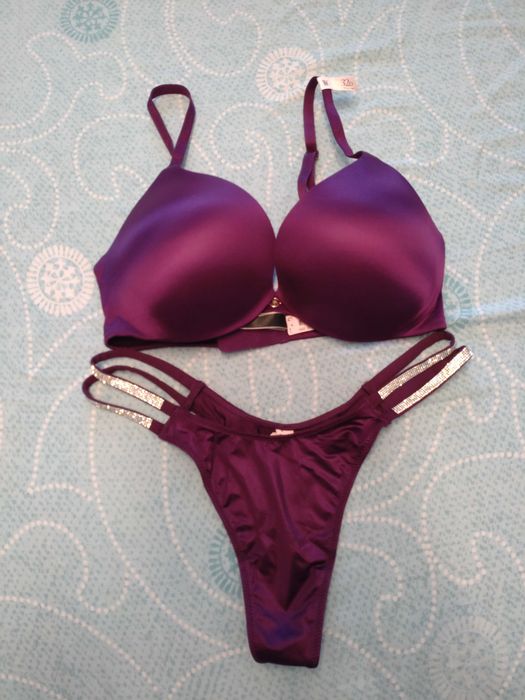 Komplet Victoria's Secret 70D biustonosz S stringi fioletowy