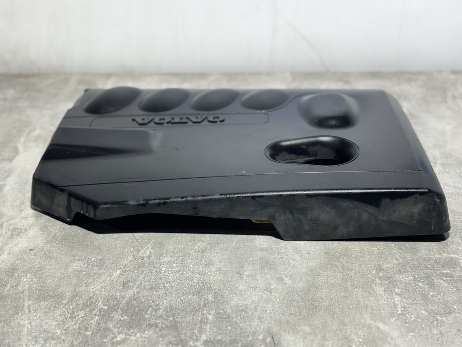 Декоративна Кришка Volvo V50 S40 Декоративная Мотора Вольво 2.0 дизель