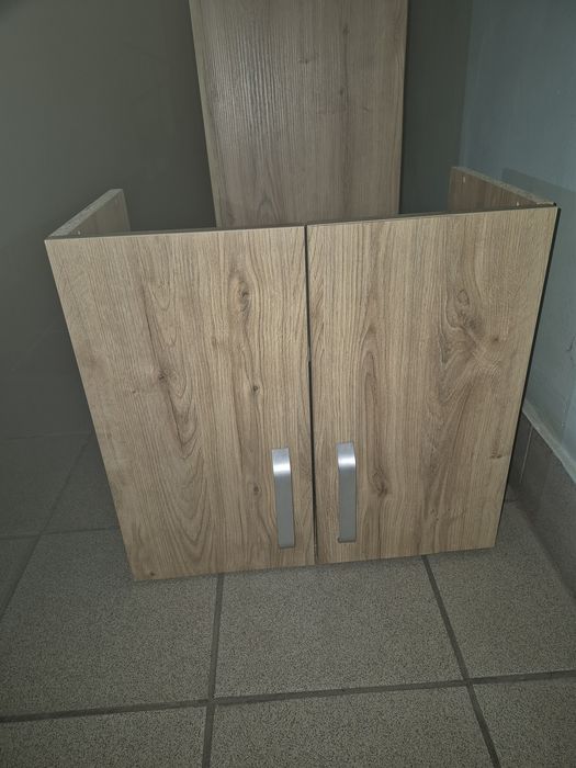 Навісні ящики 2шт+1 на підлогу +1