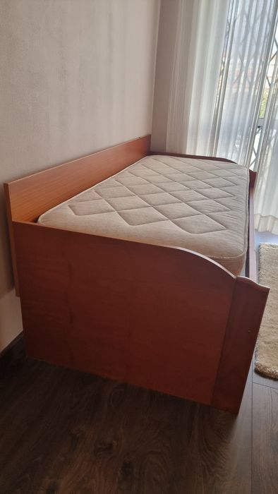 Cama solteiro sem colchão
