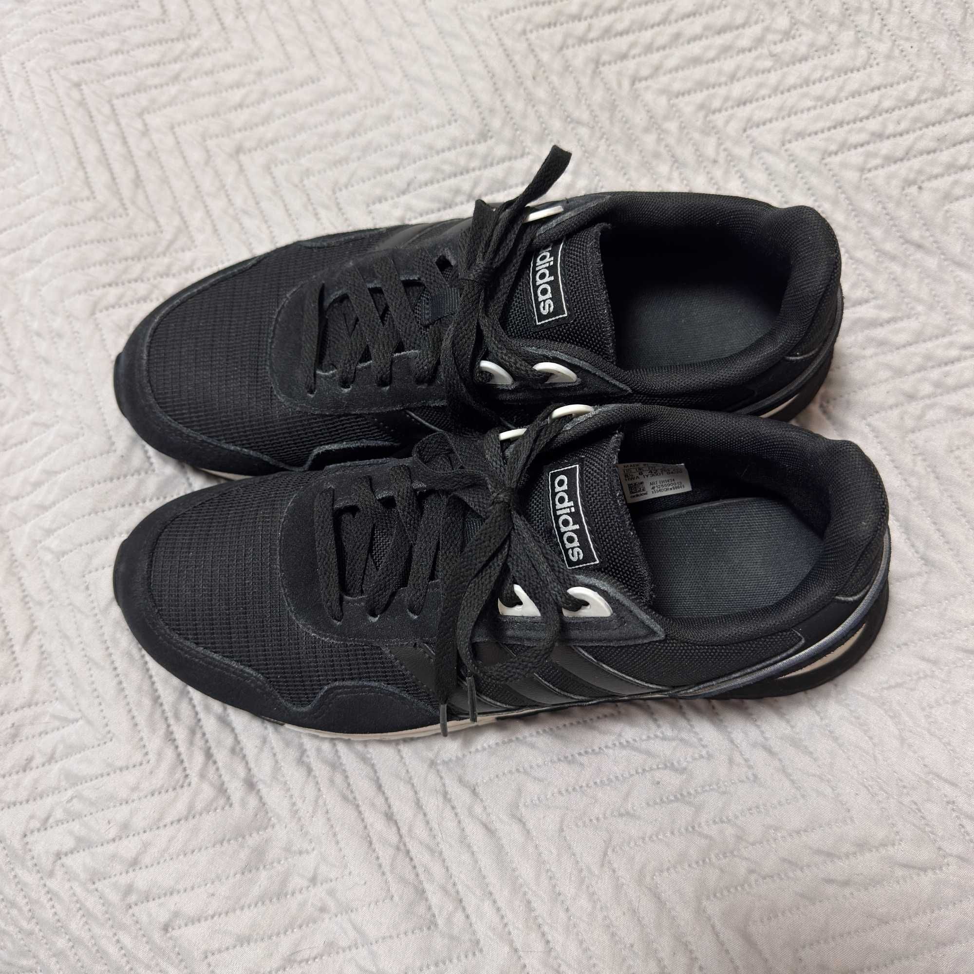 Adidas черные мужские кроссовки 42