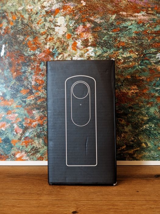 Ricoh Theta V камера