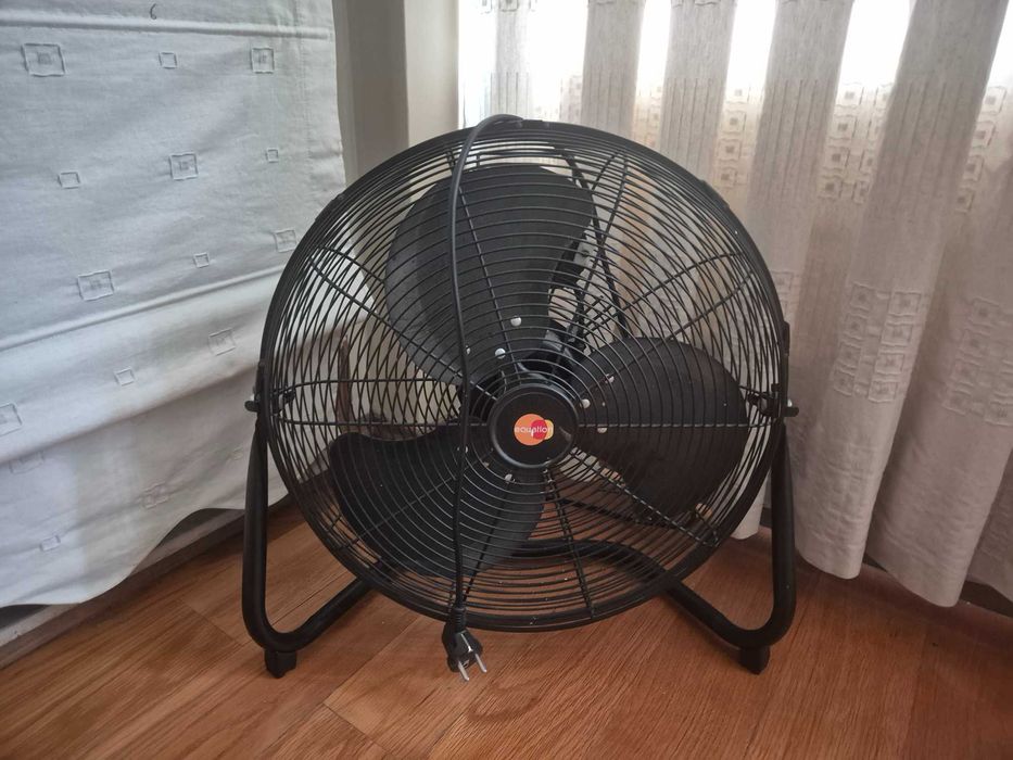 Ventoinha com três velocidades