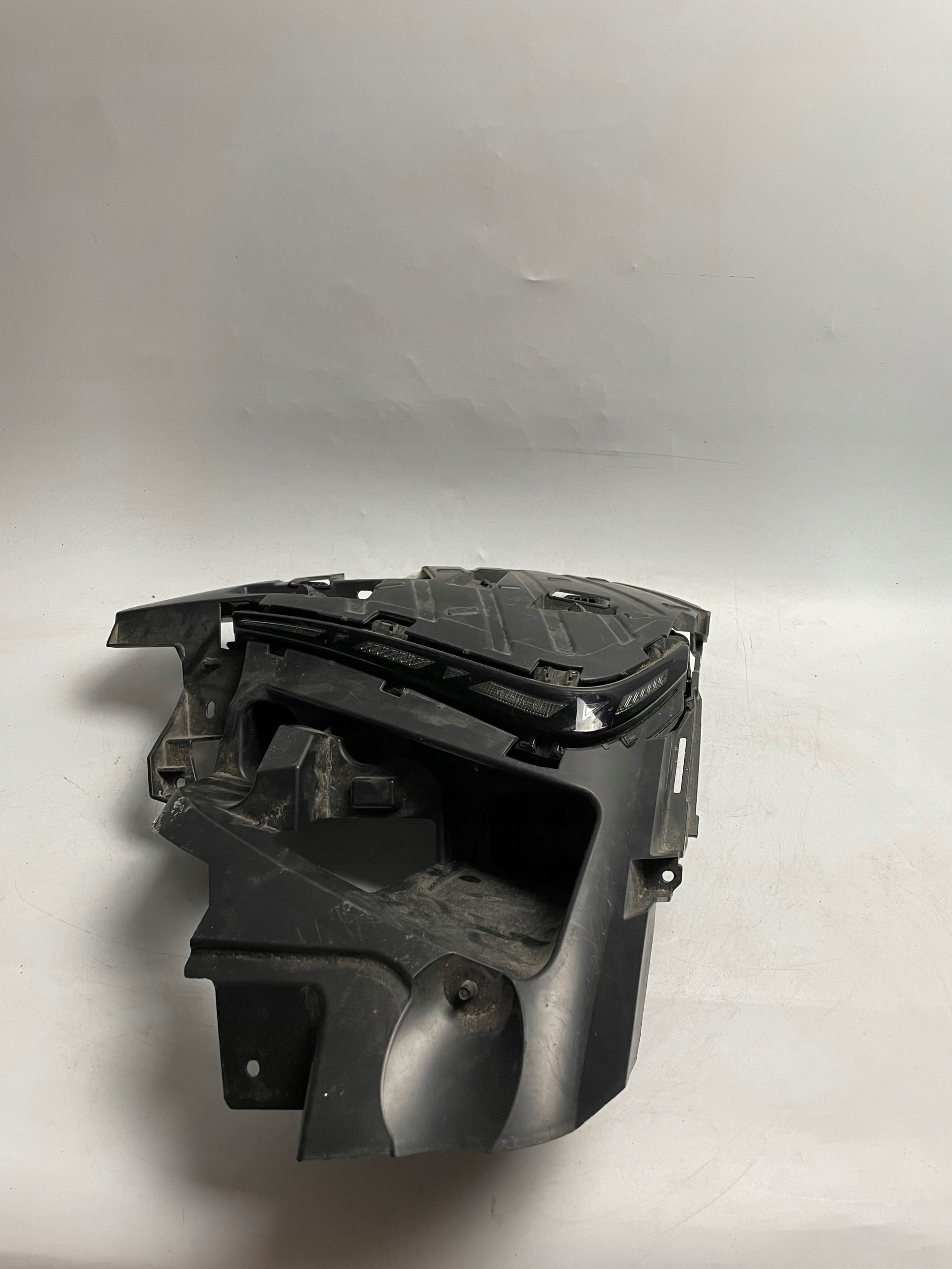 Citroen DS3 CROSSBACK Lampa dzienna led drl prawa