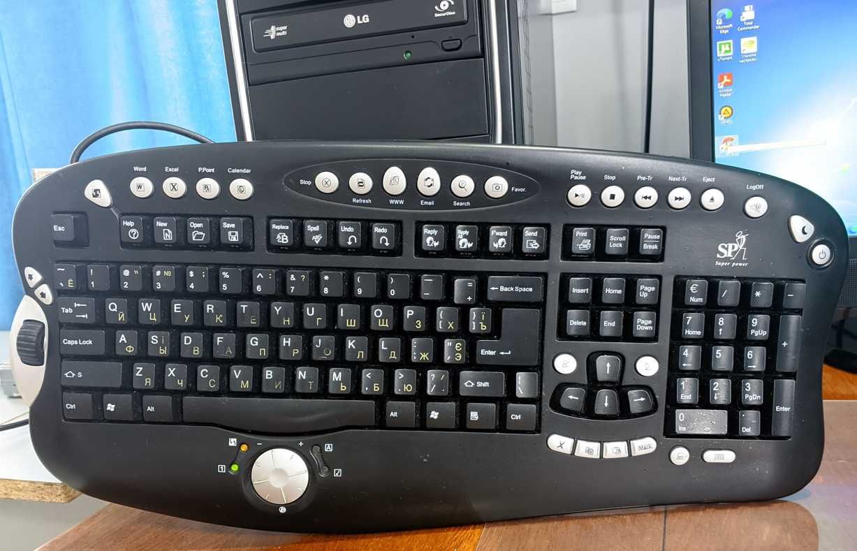 Компютер Brain - Core2 Duo, 4Gb RAM, 250Gb, Radeon HD3870 + монітор LG