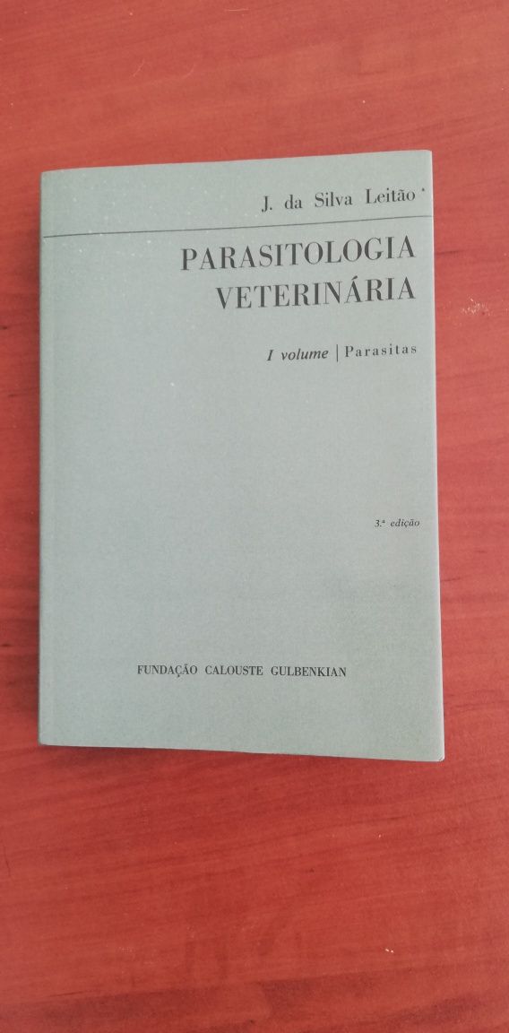 2 livros Parasitologia veterinária vol. I - Parasitas + vol. II - Para