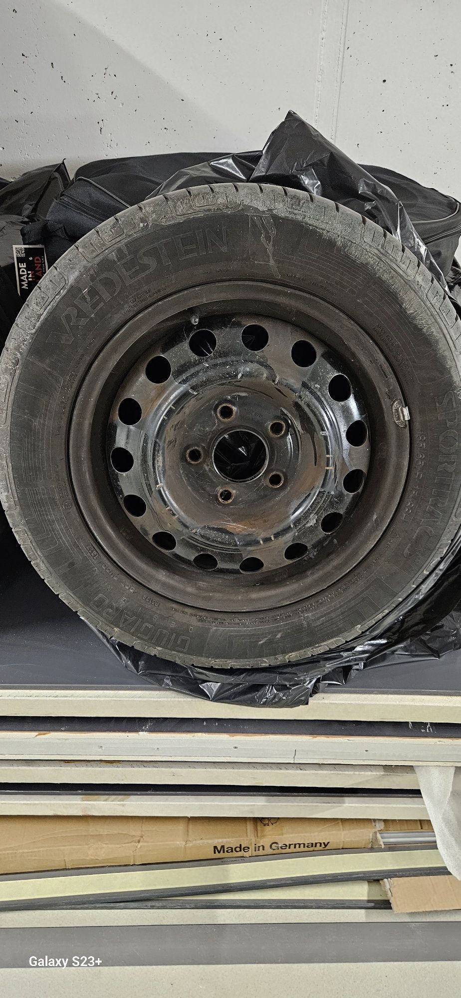 Opony z felgami 185/65/R15