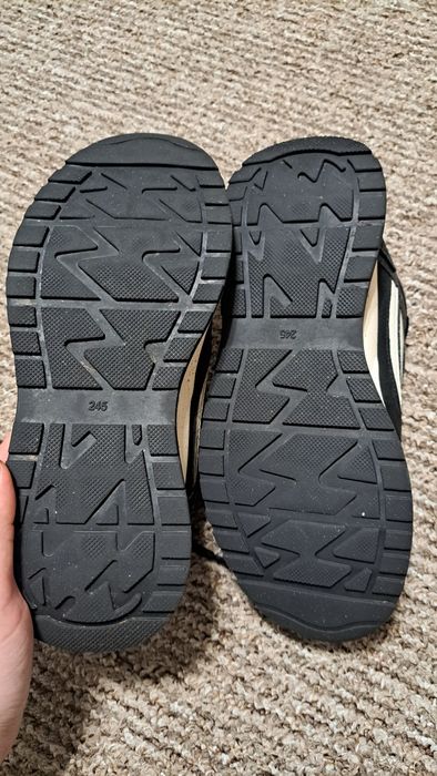 Кросівки жіночі LONZA