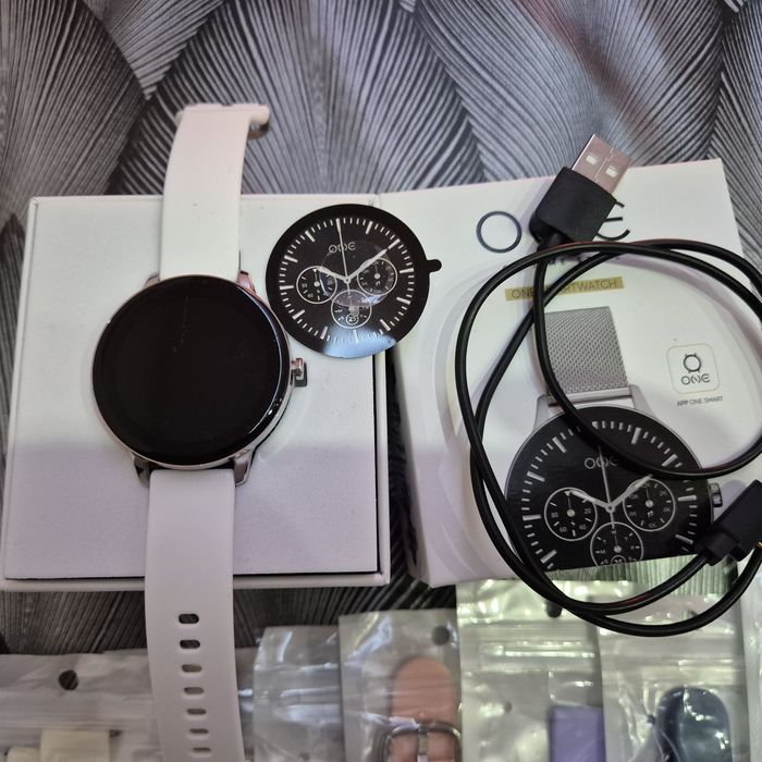 Smartwatch one on tyme style
