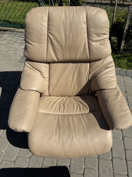 Крісло реклайнер Stressles шкіряне крісло для відпочинку (00103)