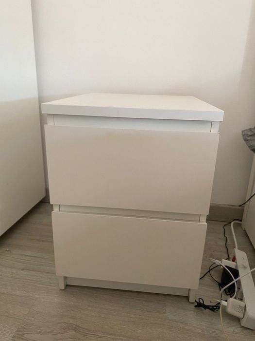 Mesa de cabeceira IKEA
